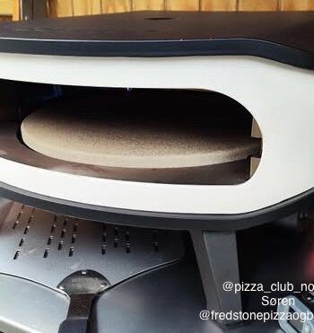Fredstone Pizzasten Til Cozze 17 Quot  Pizzaovn Med Roterbar Pizzasten