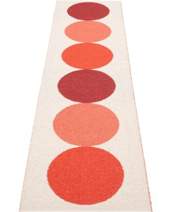 Pappelina Otto Plasttæppe 70   280 Cm  Berry